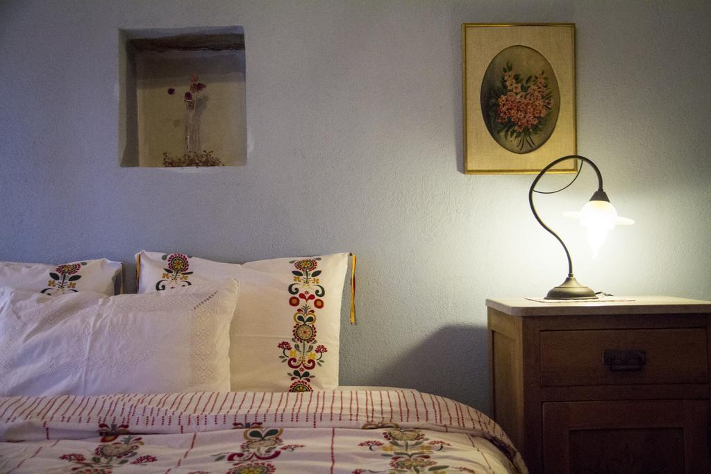 Ferienwohnung Efipoi Pinakátai Exterior foto